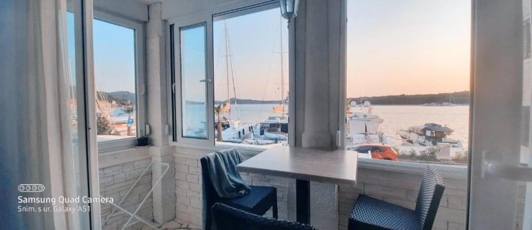 Apartman Cezar2 Rogoznica  Bagian luar foto